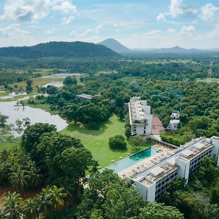 Jetwing Lake Dambulla Exterior photo